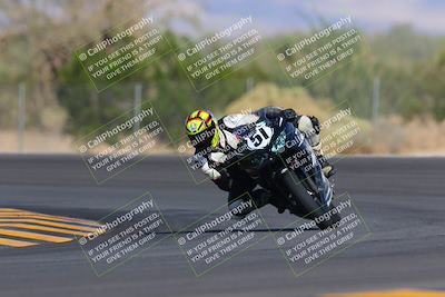 media/Oct-09-2022-SoCal Trackdays (Sun) [[95640aeeb6]]/Turn 3 (930am)/